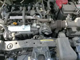 ✅ 2025 Nissan Versa SV • VIN: 3N1CN8EV2SL818792 • Lot: 92298685. Listed on Copart with 23,480 mi. Free auction sales archive from the USA and detailed vehicle history report at DreamBid. Image 13.