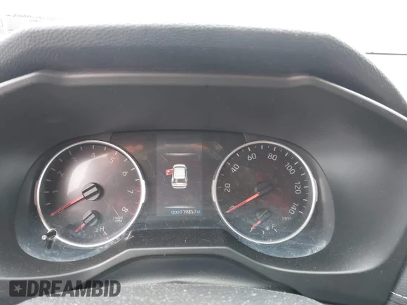 ✅ 2019 Toyota RAV4 XLE • VIN: 2T3P1RFV6KC023172 • Lot: 43903885. Listed on IAAI with 119,857 mi. Free auction sales archive from the USA and detailed vehicle history report at DreamBid. Image 7.