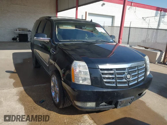 ✅ 2011 Cadillac Escalade Premium • VIN: 1GYS3CEF4BR326973 • Lot: 44613570. Listed on IAAI with 364,707 mi. Free auction sales archive from the USA and detailed vehicle history report at DreamBid. Image 1.