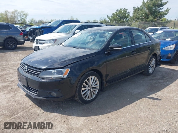 ✅ 2013 Volkswagen Jetta SEL • VIN: 3VWLX7AJ4DM373339 • Lot: 45097653. Wystawiony na IAAI z przebiegiem 176 738 mil. Bezpłatny archiwum sprzedaży aukcyjnych z USA i szczegółowy raport historii pojazdu na DreamBid. Zdjęcie 2.