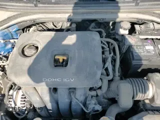 2017 Hyundai Elantra SE с VIN KMHD74LF5HU329717, выставлен на аукционе Copart как лот 86710125 с пробегом 104 422 миль миль и Списание • Salvage title. История ставок и продаж доступна на DreamBid. Изображение 13.