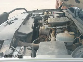 ✅ 2005 Chevrolet Silverado 2500HD LS • VIN: 1GCHK23275F915180 • Lot: 43714299. Wystawiony na IAAI z przebiegiem 135 346 mil. Bezpłatny archiwum sprzedaży aukcyjnych z USA i szczegółowy raport historii pojazdu na DreamBid. Zdjęcie 20.