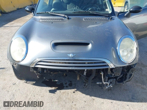 ✅ 2003 MINI Hardtop S • VIN: WMWRE33423TD68269 • Lot: 42608755. Wystawiony na IAAI z przebiegiem 82 708 mil. Bezpłatny archiwum sprzedaży aukcyjnych z USA i szczegółowy raport historii pojazdu na DreamBid. Zdjęcie 6.