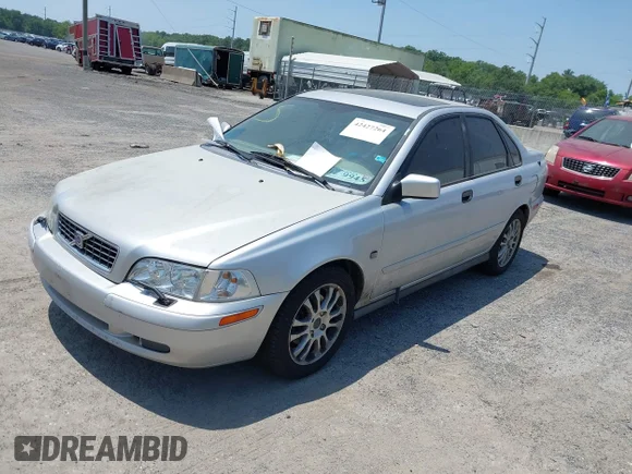 ✅ 2004 Volvo S40 • VIN: YV1VS27504F042565 • Лот: 42427264. Опубліковано раніше на IAAI з пробігом 79 240 миль. Безкоштовний доступ до архіву аукціонних продажів зі США та докладний звіт про історію автомобіля на DreamBid. Зображення 2.