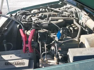 ✅ 1999 Ford Explorer XLT • VIN: 1FMZU32E4XZC06946 • Lot: 40644003. Wystawiony na IAAI z przebiegiem 302 458 mil. Bezpłatny archiwum sprzedaży aukcyjnych z USA i szczegółowy raport historii pojazdu na DreamBid. Zdjęcie 13.