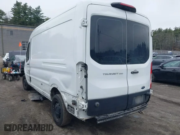✅ 2020 Ford Transit Cargo • VIN: 1FTBR1C82LKA10849 • Лот: 41833231. Опубліковано раніше на IAAI з пробігом 149 704 миль. Безкоштовний доступ до архіву аукціонних продажів зі США та докладний звіт про історію автомобіля на DreamBid. Зображення 3.