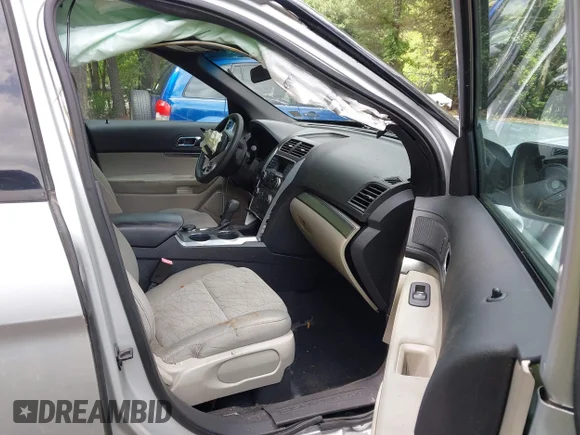 ✅ 2013 Ford Explorer • VIN: 1FM5K8B86DGA71620 • Lot: 45406814. Wystawiony na IAAI z przebiegiem 228 438 mil. Bezpłatny archiwum sprzedaży aukcyjnych z USA i szczegółowy raport historii pojazdu na DreamBid. Zdjęcie 5.