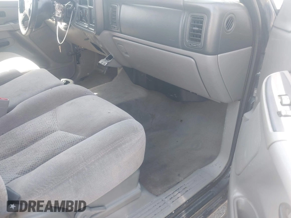 ✅ 2006 Chevrolet Avalanche LS • VIN: 3GNEC12Z26G168510 • Lot: 44906218. Wystawiony na IAAI z przebiegiem 275 013 mil. Bezpłatny archiwum sprzedaży aukcyjnych z USA i szczegółowy raport historii pojazdu na DreamBid. Zdjęcie 5.