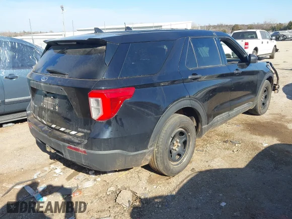 ✅ 2022 Ford Police Interceptor Utility • VIN: 1FM5K8AB7NGB71627 • Лот: 44320096. Опубліковано раніше на IAAI з пробігом 68 102 миль. Безкоштовний доступ до архіву аукціонних продажів зі США та докладний звіт про історію автомобіля на DreamBid. Зображення 4.