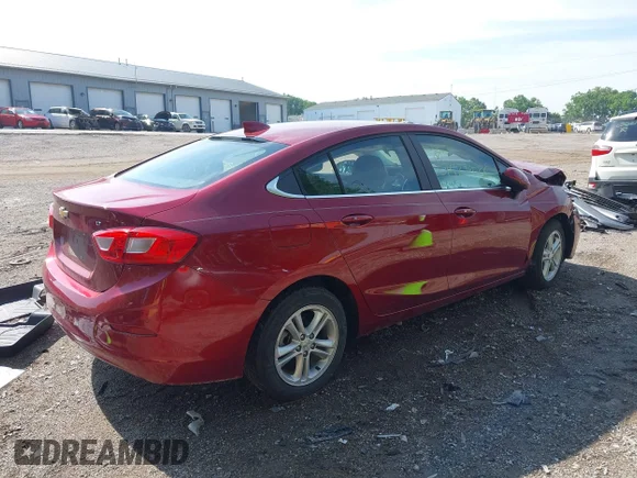 ✅ 2018 Chevrolet Cruze LT • VIN: 1G1BE5SM4J7159113 • Lot: 45230026. Wystawiony na IAAI z przebiegiem 28 355 mil. Bezpłatny archiwum sprzedaży aukcyjnych z USA i szczegółowy raport historii pojazdu na DreamBid. Zdjęcie 4.