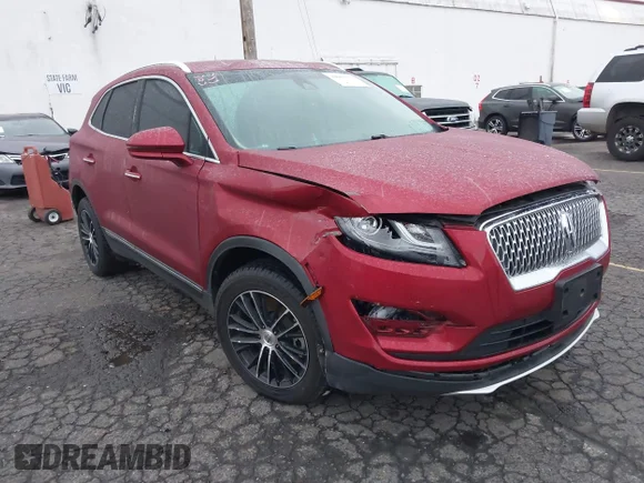 ✅ 2019 Lincoln MKC Select • VIN: 5LMCJ2D90KUL09437 • Lot: 44068773. Listed on IAAI with 43,778 mi. Free auction sales archive from the USA and detailed vehicle history report at DreamBid. Image 1.