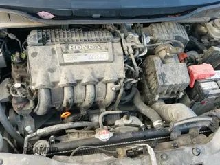 ✅ 2014 Honda Insight LX • VIN: JHMZE2H59ES002117 • Лот: 43822681. Опубликован ранее на IAAI с пробегом 147 319 миль. Бесплатный доступ к архиву аукционных продаж из США и подробный отчёт об истории автомобиля на DreamBid. Изображение 16.