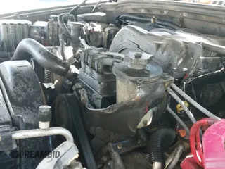 ✅ 2005 Ford Explorer Eddie Bauer • VIN: 1FMDU64K35UA19884 • Lot: 43574746. Wystawiony na IAAI z przebiegiem 219 815 mil. Bezpłatny archiwum sprzedaży aukcyjnych z USA i szczegółowy raport historii pojazdu na DreamBid. Zdjęcie 12.