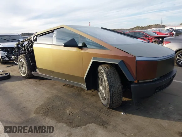 ✅ 2024 Tesla Cybertruck Cyberbeast • VIN: 7G2CEHEE4RA032136 • Lot: 44350090. Listed on IAAI with 14,476 mi. Free auction sales archive from the USA and detailed vehicle history report at DreamBid. Image 1.
