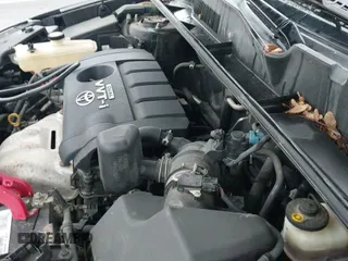 ✅ 2009 Toyota RAV4 • VIN: JTMZF33V49D012303 • Лот: 43575859. Опубликован ранее на IAAI с пробегом 269 774 миль. Бесплатный доступ к архиву аукционных продаж из США и подробный отчёт об истории автомобиля на DreamBid. Изображение 12.