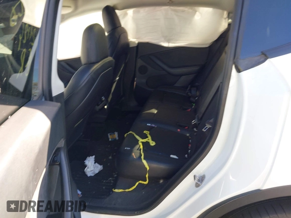 ✅ 2021 Tesla Model Y Long Range • VIN: 5YJYGDEE6MF090644 • Lot: 44325363. Wystawiony na IAAI z przebiegiem 60 633 mil. Bezpłatny archiwum sprzedaży aukcyjnych z USA i szczegółowy raport historii pojazdu na DreamBid. Zdjęcie 8.