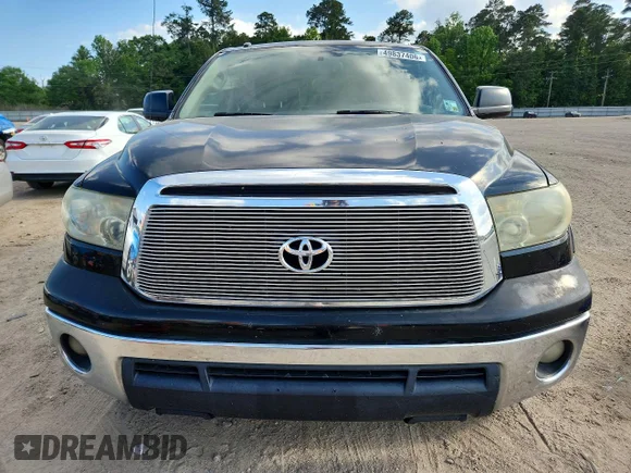 ✅ 2013 Toyota Tundra • VIN: 5TFEY5F13DX135921 • Lot: 49837406. Wystawiony na Copart z przebiegiem 282 711 mil. Bezpłatny archiwum sprzedaży aukcyjnych z USA i szczegółowy raport historii pojazdu na DreamBid. Zdjęcie 5.