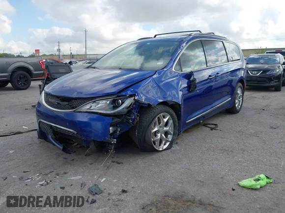 ✅ 2019 Chrysler Pacifica Limited • VIN: 2C4RC1GG9KR552435 • Lot: 44660693. Listed on IAAI with 123,545 mi. Free auction sales archive from the USA and detailed vehicle history report at DreamBid. Image 2.