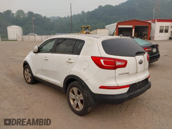 ✅ 2013 Kia Sportage LX • VIN: KNDPBCA24D7432243 • Lot: 45644633. Wystawiony na IAAI z przebiegiem 140 000 mil. Bezpłatny archiwum sprzedaży aukcyjnych z USA i szczegółowy raport historii pojazdu na DreamBid. Zdjęcie 3.