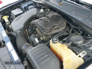 ✅ 2013 Dodge Challenger SXT • VIN: 2C3CDYAG2DH724886 • Lot: 43515778. Wystawiony na IAAI z przebiegiem 104 828 mil. Bezpłatny archiwum sprzedaży aukcyjnych z USA i szczegółowy raport historii pojazdu na DreamBid. Zdjęcie 21.