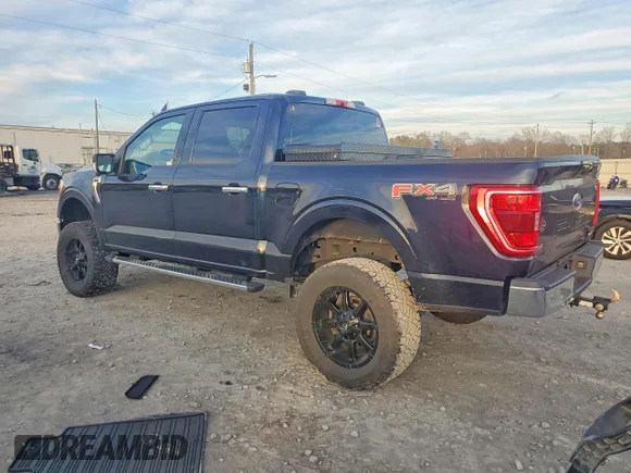 ✅ 2022 Ford F-150 XLT • VIN: 1FTFW1E81NKD06701 • Lot: 77499245. Wystawiony na Copart z przebiegiem 43 011 mil. Bezpłatny archiwum sprzedaży aukcyjnych z USA i szczegółowy raport historii pojazdu na DreamBid. Zdjęcie 2.