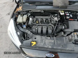 ✅ 2017 Ford Focus S • VIN: 1FADP3E22HL342980 • Lot: 92950725. Wystawiony na Copart z przebiegiem 99 852 mil. Bezpłatny archiwum sprzedaży aukcyjnych z USA i szczegółowy raport historii pojazdu na DreamBid. Zdjęcie 13.