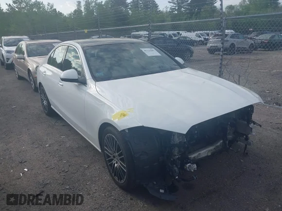 ✅ 2022 Mercedes-Benz C 300 • VIN: W1KAF4HB4NR059531 • Лот: 45121681. Опубліковано раніше на IAAI з пробігом 53 495 миль. Безкоштовний доступ до архіву аукціонних продажів зі США та докладний звіт про історію автомобіля на DreamBid. Зображення 1.