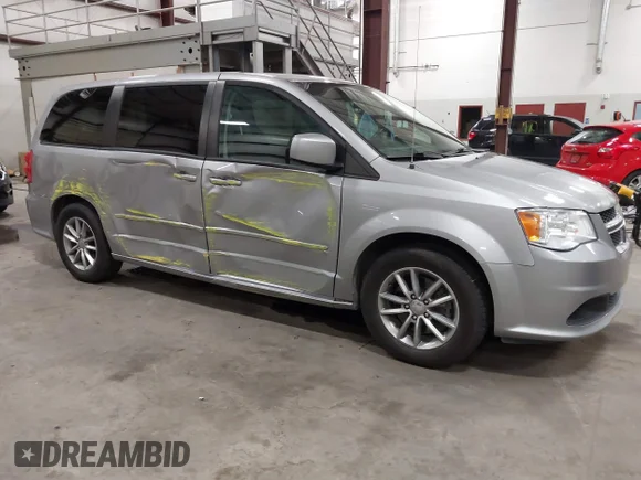 ✅ 2017 Dodge Grand Caravan SE Plus • VIN: 2C4RDGBG2HR553913 • Лот: 43821635. Опубліковано раніше на IAAI з пробігом 65 999 миль. Безкоштовний доступ до архіву аукціонних продажів зі США та докладний звіт про історію автомобіля на DreamBid. Зображення 1.