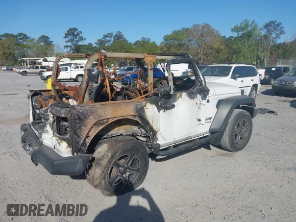 ✅ 2018 Jeep Wrangler Sport S • VIN: 1C4GJXAG5JW169459 • Lot: 44567457. Wystawiony na IAAI z przebiegiem Nie podano. Bezpłatny archiwum sprzedaży aukcyjnych z USA i szczegółowy raport historii pojazdu na DreamBid. Zdjęcie 4.