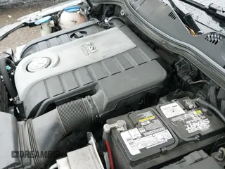 ✅ 2008 Volkswagen Passat Komfort • VIN: WVWAK73C58E002306 • Lot: 42923087. Wystawiony na IAAI z przebiegiem 103 480 mil. Bezpłatny archiwum sprzedaży aukcyjnych z USA i szczegółowy raport historii pojazdu na DreamBid. Zdjęcie 14.