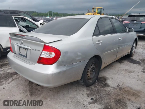 ✅ 2004 Toyota Camry LE • VIN: 4T1BE32KX4U352376 • Lot: 45427920. Wystawiony na IAAI z przebiegiem 190 100 mil. Bezpłatny archiwum sprzedaży aukcyjnych z USA i szczegółowy raport historii pojazdu na DreamBid. Zdjęcie 4.