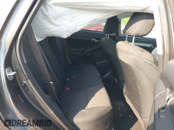 ✅ 2013 Toyota Matrix L • VIN: 2T1KU4EE6DC045089 • Лот: 42155922. Опубліковано раніше на IAAI з пробігом 156 398 миль. Безкоштовний доступ до архіву аукціонних продажів зі США та докладний звіт про історію автомобіля на DreamBid. Зображення 8.