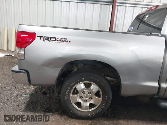 ✅ 2008 Toyota Tundra SR5 • VIN: 5TBRV54158S479039 • Lot: 44942166. Wystawiony na IAAI z przebiegiem 248 397 mil. Bezpłatny archiwum sprzedaży aukcyjnych z USA i szczegółowy raport historii pojazdu na DreamBid. Zdjęcie 6.
