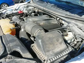 ✅ 2017 Ford F-150 XLT • VIN: 1FTEW1EG4HFC34439 • Lot: 43650223. Wystawiony na IAAI z przebiegiem 257 593 mil. Bezpłatny archiwum sprzedaży aukcyjnych z USA i szczegółowy raport historii pojazdu na DreamBid. Zdjęcie 19.