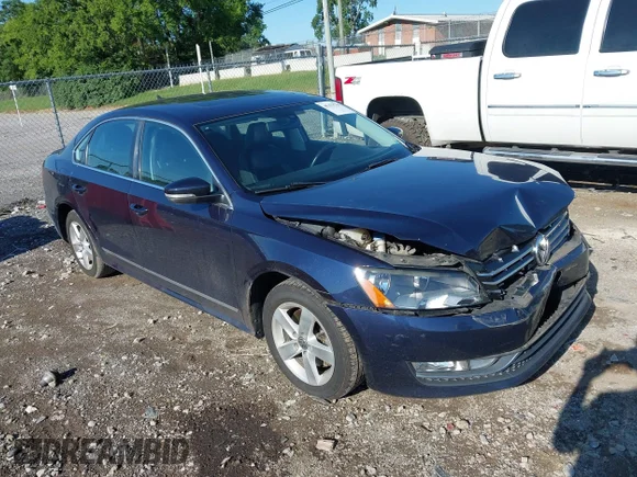 ✅ 2014 Volkswagen Passat SEL Premium • VIN: 1VWCN7A3XEC013857 • Lot: 45379769. Wystawiony na IAAI z przebiegiem 144 744 mil. Bezpłatny archiwum sprzedaży aukcyjnych z USA i szczegółowy raport historii pojazdu na DreamBid. Zdjęcie 1.