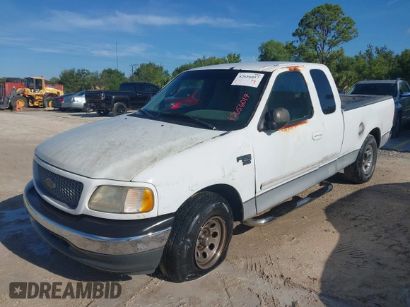 ✅ 1999 Ford F-150 • VIN: 2FTRX17W3XCB17822 • Lot: 42656017. Wystawiony na IAAI z przebiegiem Nie podano. Bezpłatny archiwum sprzedaży aukcyjnych z USA i szczegółowy raport historii pojazdu na DreamBid. Zdjęcie 2.
