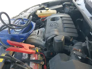 ✅ 2011 Toyota RAV4 Limited • VIN: 2T3DF4DVXBW148006 • Lot: 41399494. Wystawiony na IAAI z przebiegiem 194 948 mil. Bezpłatny archiwum sprzedaży aukcyjnych z USA i szczegółowy raport historii pojazdu na DreamBid. Zdjęcie 19.