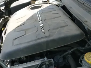 ✅ 2015 Jeep Cherokee Latitude • VIN: 1C4PJMCS2FW775129 • Lot: 42668024. Wystawiony na IAAI z przebiegiem 145 889 mil. Bezpłatny archiwum sprzedaży aukcyjnych z USA i szczegółowy raport historii pojazdu na DreamBid. Zdjęcie 19.