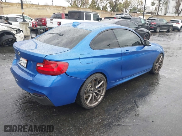 ✅ 2015 BMW 2 Series 228i • VIN: WBA1F5C56FV343640 • Lot: 44026828. Wystawiony na IAAI z przebiegiem 45 985 mil. Bezpłatny archiwum sprzedaży aukcyjnych z USA i szczegółowy raport historii pojazdu na DreamBid. Zdjęcie 4.