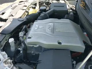 ✅ 2018 Mitsubishi Outlander SEL • VIN: JA4J24A5XJZ065607 • Лот: 42136502. Опубликован ранее на IAAI с пробегом 77 223 миль. Бесплатный доступ к архиву аукционных продаж из США и подробный отчёт об истории автомобиля на DreamBid. Изображение 20.