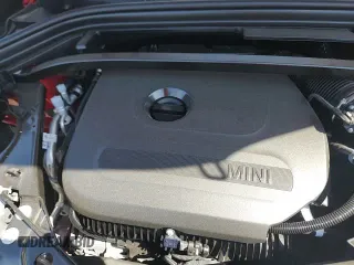 ✅ 2025 MINI Countryman S • VIN: WMZ23GA09S7R10330 • Lot: 65693395. Wystawiony na Copart z przebiegiem 3 059 mil. Bezpłatny archiwum sprzedaży aukcyjnych z USA i szczegółowy raport historii pojazdu na DreamBid. Zdjęcie 16.