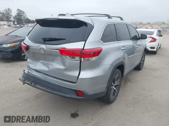 ✅ 2019 Toyota Highlander LE Plus • VIN: 5TDZZRFH7KS331334 • Lot: 45140090. Wystawiony na IAAI z przebiegiem 57 583 mil. Bezpłatny archiwum sprzedaży aukcyjnych z USA i szczegółowy raport historii pojazdu na DreamBid. Zdjęcie 4.