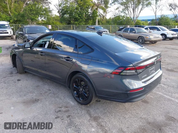 ✅ 2025 Honda Accord SE • VIN: 1HGCY1F4XSA032152 • Lot: 43526174. Listed on IAAI with 10,877 mi. Free auction sales archive from the USA and detailed vehicle history report at DreamBid. Image 3.