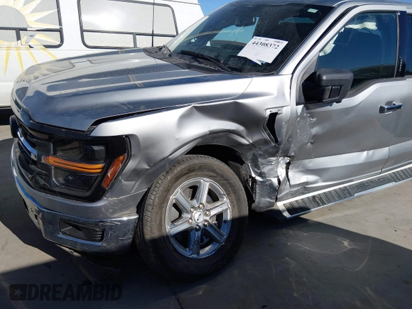 ✅ 2024 Ford F-150 XLT • VIN: 1FTEW3KP2RKD66253 • Lot: 44308372. Wystawiony na IAAI z przebiegiem 11 389 mil. Bezpłatny archiwum sprzedaży aukcyjnych z USA i szczegółowy raport historii pojazdu na DreamBid. Zdjęcie 6.