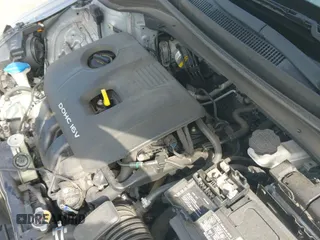 ✅ 2017 Hyundai Elantra Value Edition • VIN: 5NPD84LF6HH201384 • Lot: 42735278. Listed on IAAI with 64,829 mi. Free auction sales archive from the USA and detailed vehicle history report at DreamBid. Image 19.