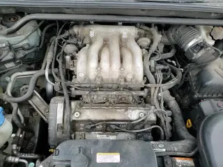 2007 Hyundai Tucson SE z VIN KM8JN72D47U577563, wystawiony jako Copart lot #85229014 z przebiegiem 254 728 mil mil oraz Szkoda całkowita • Salvage title. Historia ofert i sprzedaży dostępna na DreamBid. Obrazek 13.