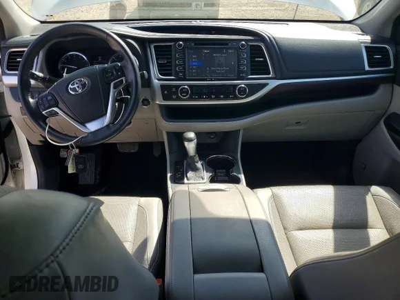 ✅ 2015 Toyota Highlander Limited • VIN: 5TDYKRFH0FS052751 • Лот: 51351716. Опубліковано раніше на Copart з пробігом 110 619 миль. Безкоштовний доступ до архіву аукціонних продажів зі США та докладний звіт про історію автомобіля на DreamBid. Зображення 8.