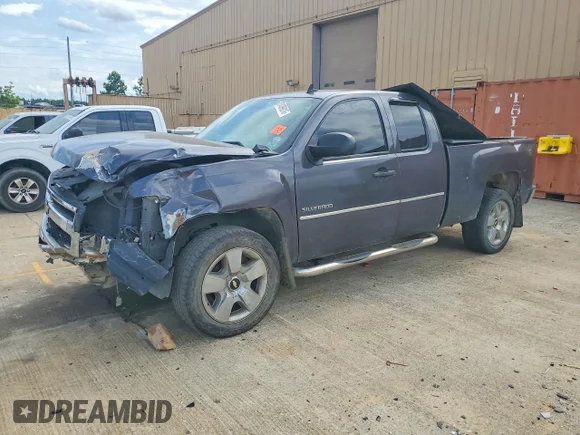 ✅ 2011 Chevrolet Silverado 1500 LT • VIN: 1GCRCSE03BZ130291 • Lot: 54399016. Wystawiony na Copart z przebiegiem Nie podano. Bezpłatny archiwum sprzedaży aukcyjnych z USA i szczegółowy raport historii pojazdu na DreamBid. Zdjęcie 1.