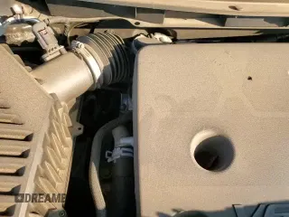 ✅ 2023 Chevrolet Traverse LT Cloth • VIN: 1GNERGKW3PJ127472 • Lot: 71702845. Wystawiony na Copart z przebiegiem 76 042 mil. Bezpłatny archiwum sprzedaży aukcyjnych z USA i szczegółowy raport historii pojazdu na DreamBid. Zdjęcie 16.