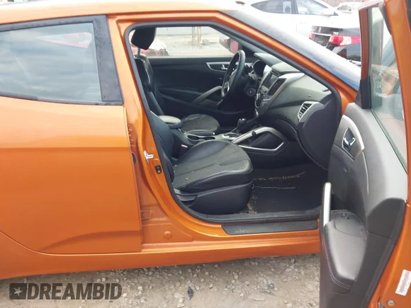 ✅ 2012 Hyundai Veloster w/Gray Int • VIN: KMHTC6AD2CU044065 • Лот: 44484921. Опубліковано раніше на IAAI з пробігом 97 403 миль. Безкоштовний доступ до архіву аукціонних продажів зі США та докладний звіт про історію автомобіля на DreamBid. Зображення 5.